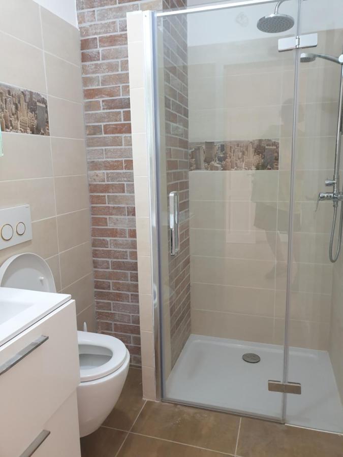 Villa Valeria Divsici ภายนอก รูปภาพ