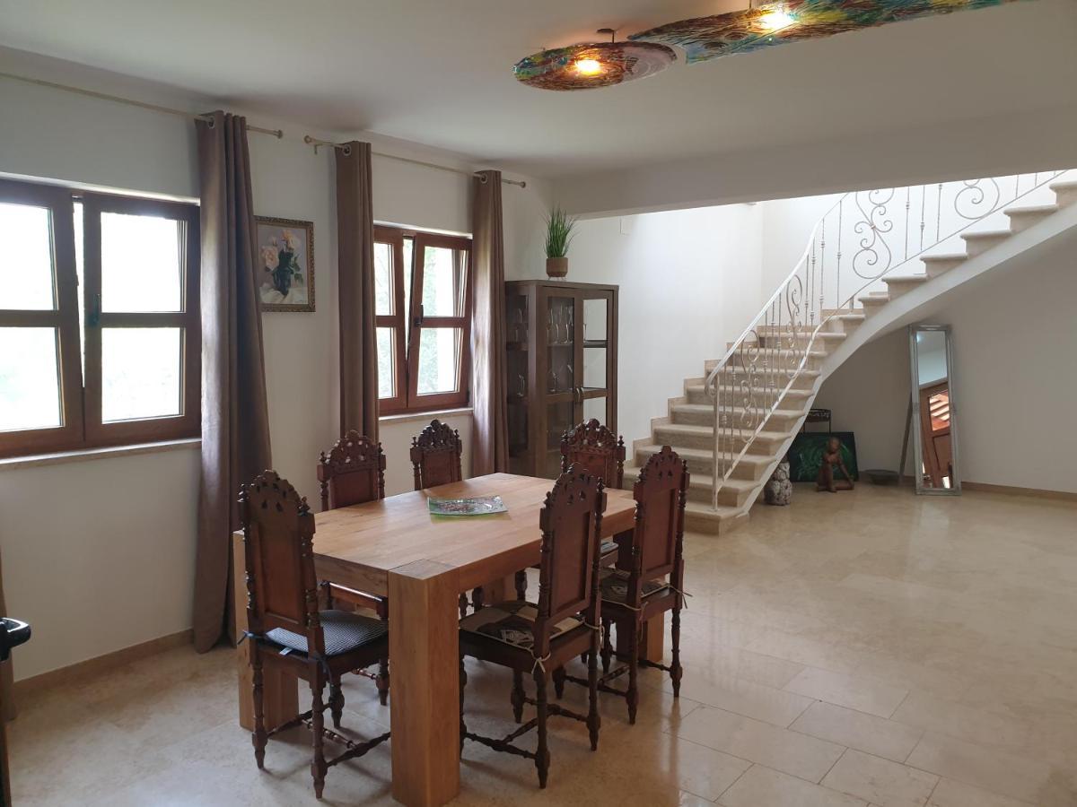 Villa Valeria Divsici ภายนอก รูปภาพ