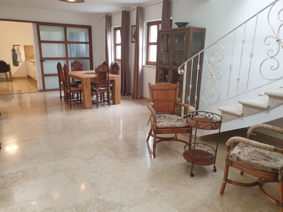 Villa Valeria Divsici ภายนอก รูปภาพ