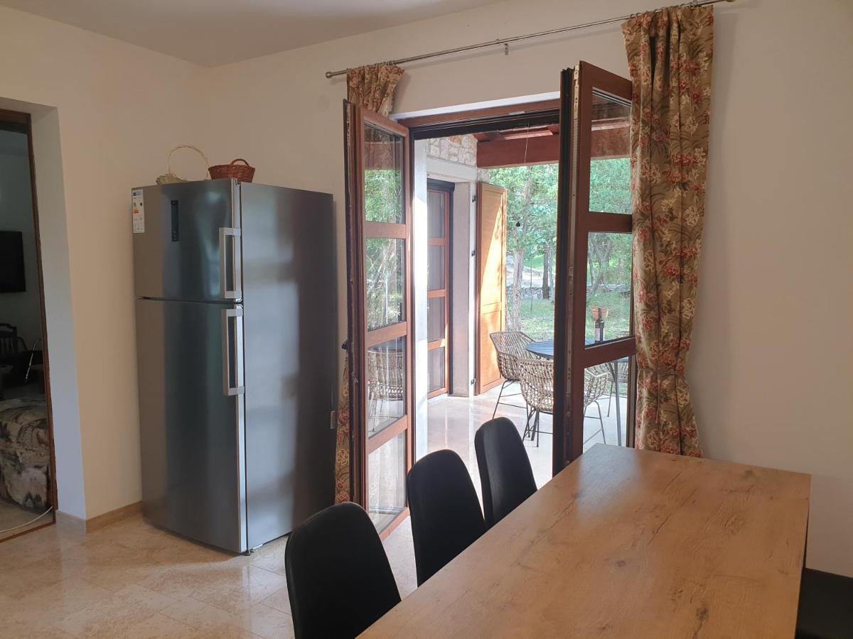 Villa Valeria Divsici ภายนอก รูปภาพ
